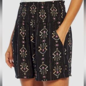 🟤 THREE DOTS WOMENS SHORTS SIZE SMALL